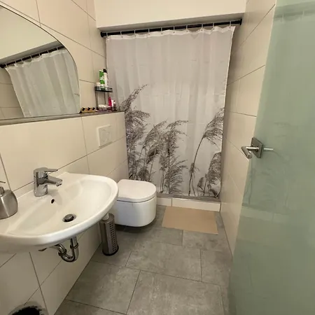 Moderne 3 Direkt Neben Dem Campus Apartment Bad Neustadt an der Saale